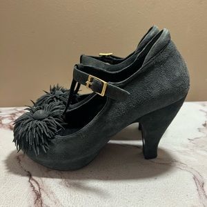 Chie Mihara Women's Gray Suede Mary Jane Flower Heel Shoes Size 36 6 US.